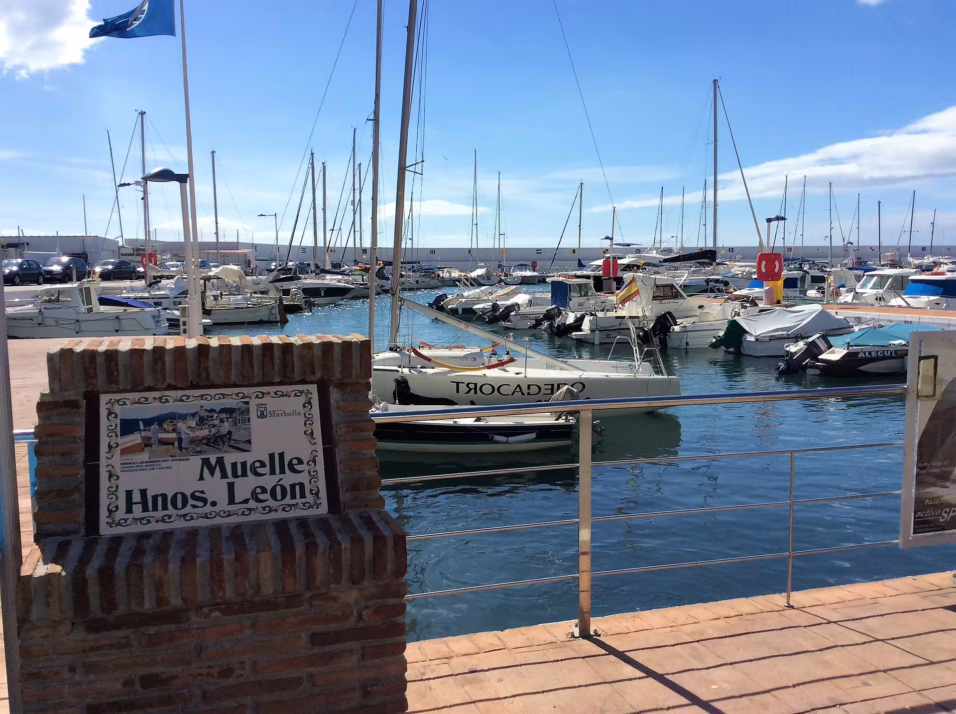 Marbella marina at Muelle Hnos. León with sailboats, featured on Marbella & Mijas private full-day excursion