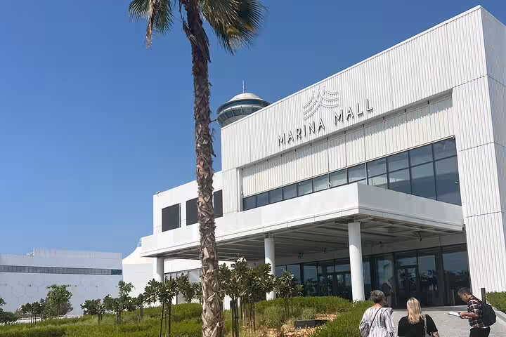 Marina Mall Abu Dhabi exterior on city tour route, shopping stop near Corniche before Qasr Al Watan visit