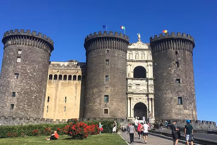 Discover the majestic Maschio Angioino fortress in Naples, a highlight of your private tour and Italian heritage exploration.