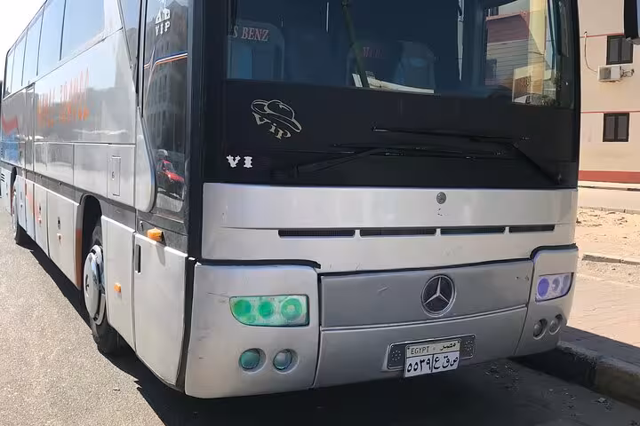 Mercedes coach for Hurghada transfer, group airport shuttle in Egypt with reliable driver and luggage space