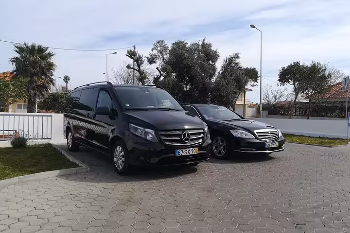 Mercedes van and executive car for Lisbon airport shuttle, private transfer Lisbon Airport to city or return