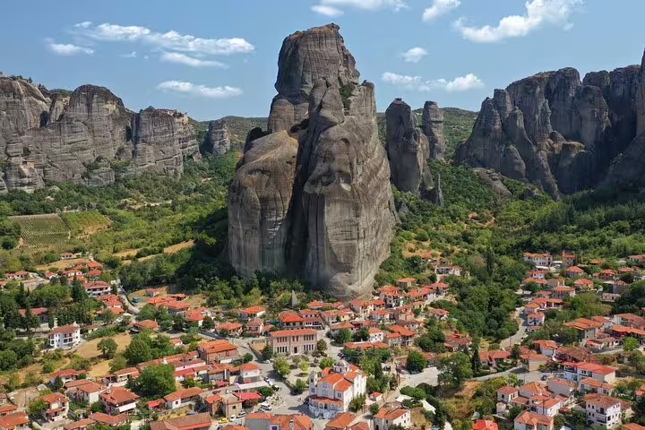 Panoramic Meteora rock formations above Kastraki village, highlight of Thessaloniki to Meteora private day trip