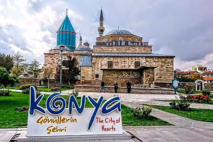 Mevlana Museum in Konya with iconic turquoise dome, a highlight on private Konya and Çatalhöyük tour