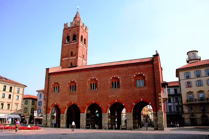 Monza Arengario in Piazza Roma, a stop on a Milan to Monza private customizable half-day tour
