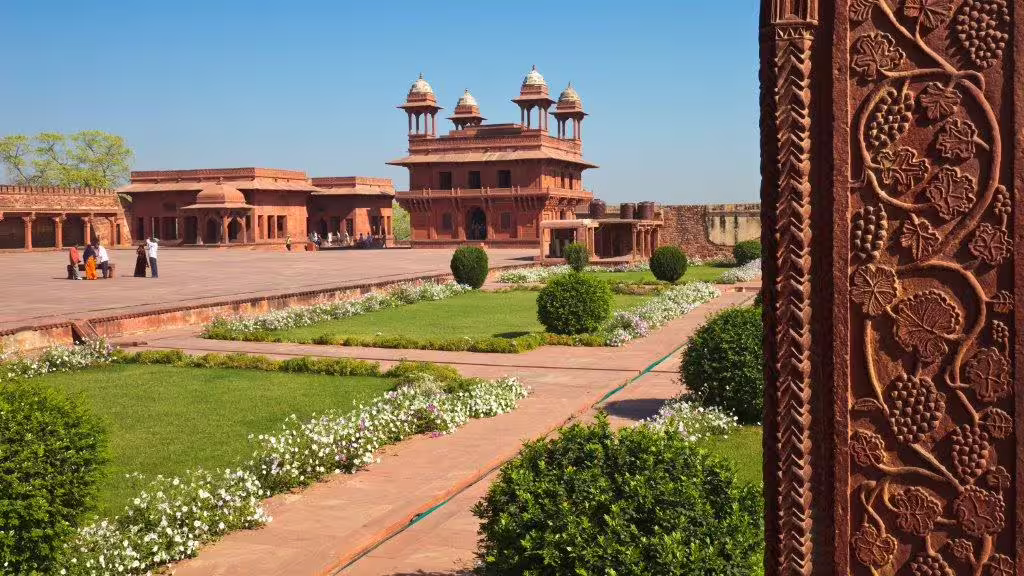 Explore the intricate Mughal architecture of Fatehpur Sikri on the Classic Golden Triangle 7-day tour.