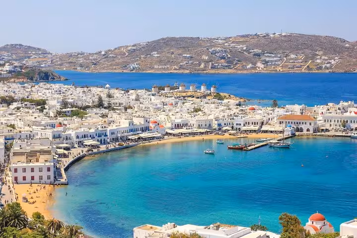 Panoramic view of Mykonos Town and Old Port, a highlight on Chora walking tours for cruise travelers