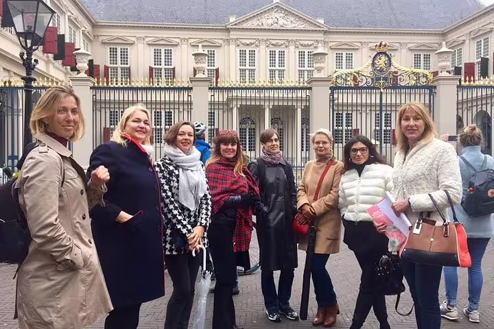 Small group at Noordeinde Palace gates in The Hague, Your Own Hague behind-the-scenes royal city walk