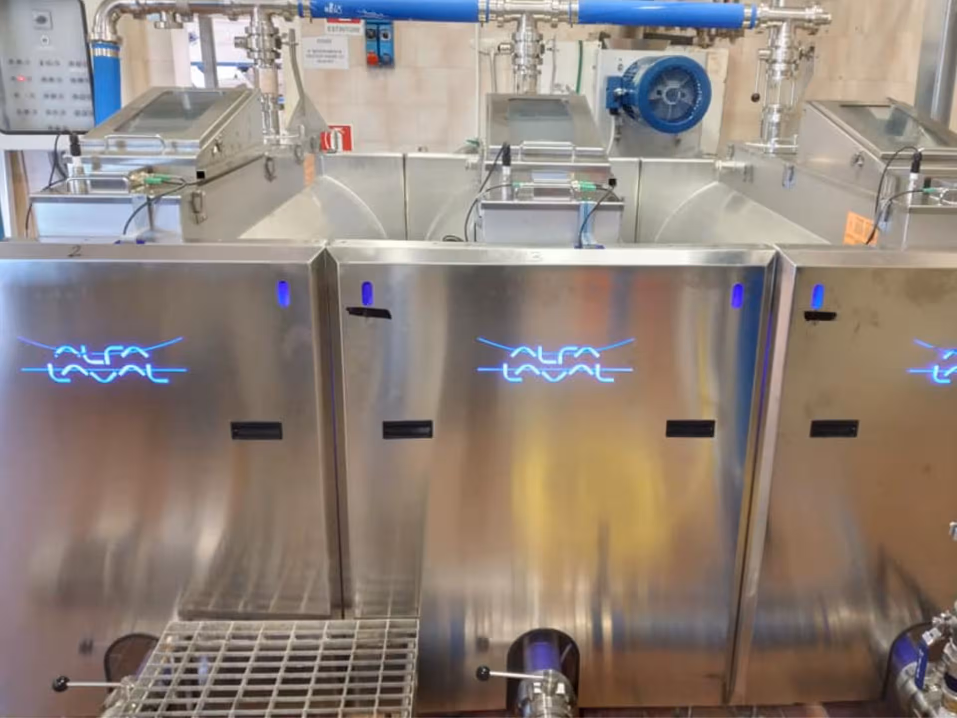 State-of-the-art olive oil production units in Chianciano, emphasizing efficient extraction and quality control.