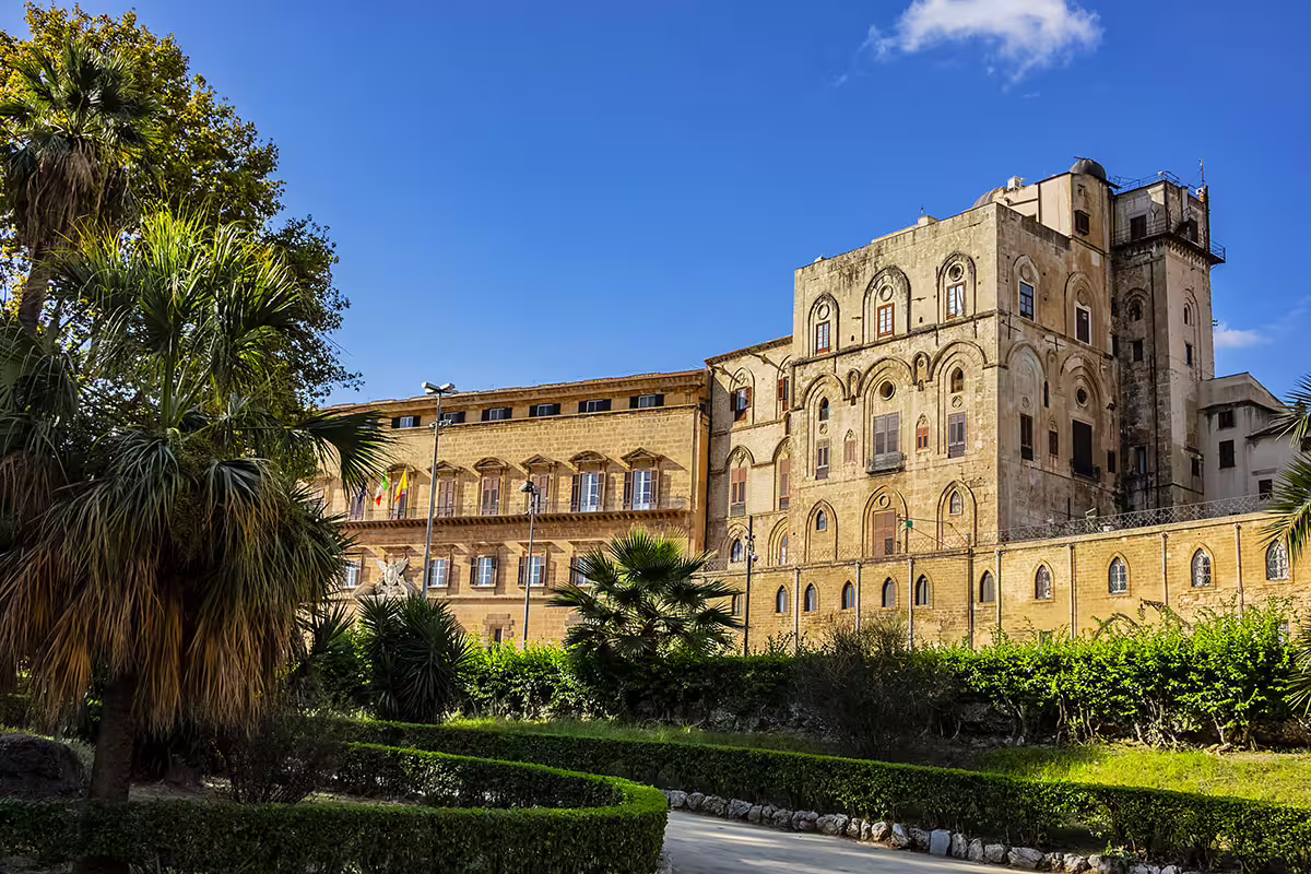 Panoramic view of Palermo’s Norman Palace and lush gardens on a Monreale, Monte Pellegrino and Mondello day tour