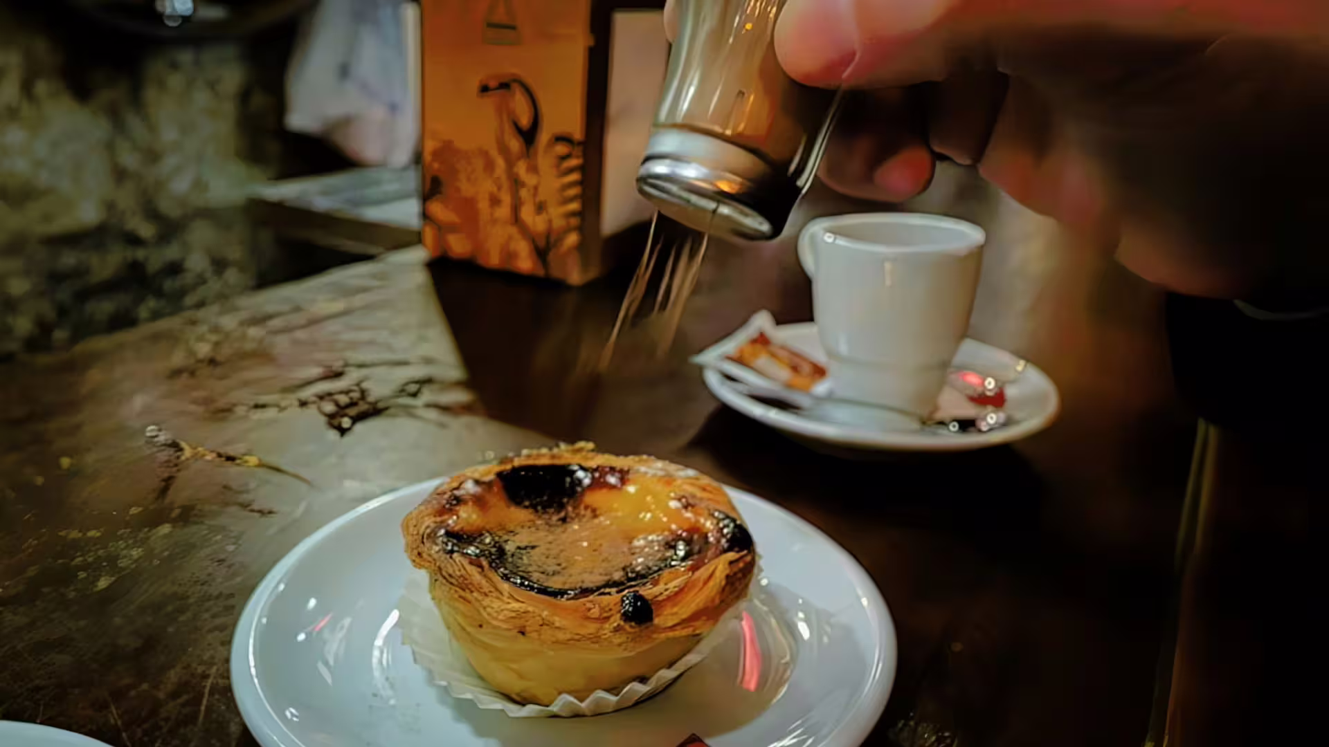 Image of a Pastel de Nata, the pre-final stop of Cooltour Oporto's Porto Food Tour near Ribeira