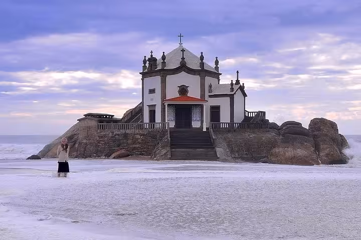 Capela do Senhor da Pedra on Miramar beach, scenic stop on Porto to Santiago Compostela transfer tour