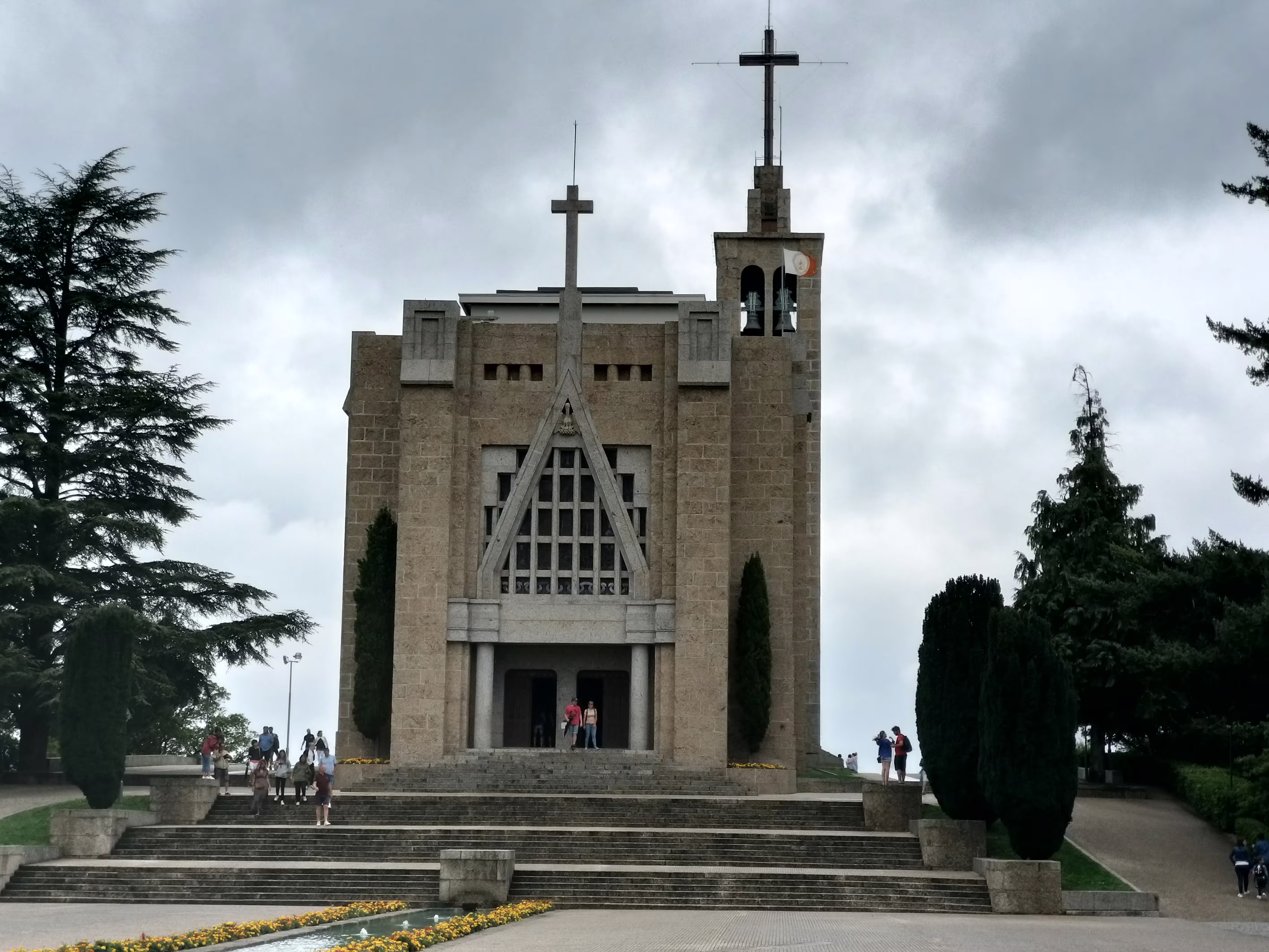Stunning architecture of Sanctuary of Christ the King in Vieira do Minho, perfect stop on Porto to Vieira do Minho private car transfer.