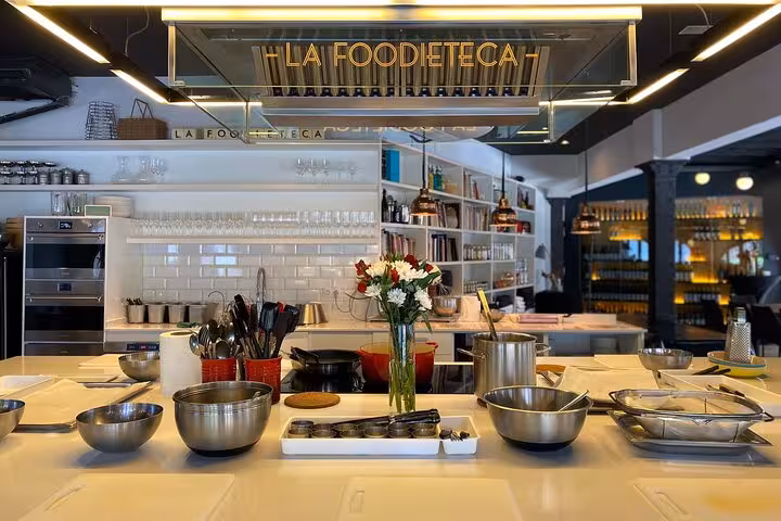 Modern kitchen setup at La Foodieteca, ready for a premium Spanish paella and tapas cooking class.