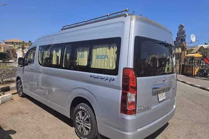 Silver private transfer minibus for Sharm El Sheikh airport pickup and hotel drop-off, Egypt
