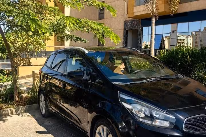 Private Cairo transportation with modern black SUV for hotel pickup and comfortable city transfers