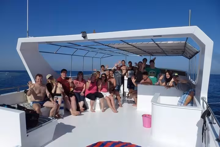 Group relaxing on a private Red Sea boat trip from Hurghada to El Gouna, Sahl Hashesh and Makadi Bay