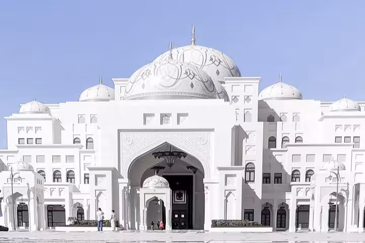 Qasr Al Watan presidential palace exterior, key stop on a private full-day Abu Dhabi city tour from Abu Dhabi