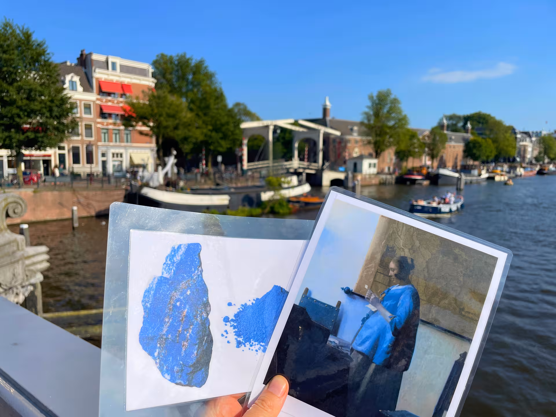 Talking about art of Rembrandt, Van Gogh and Vermeer in Amsterdam. 