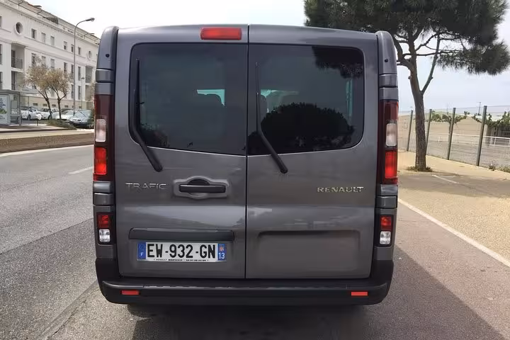 Renault Traffic van rear view for private transfer Marseille to Arles, secure luggage space and punctual pickup