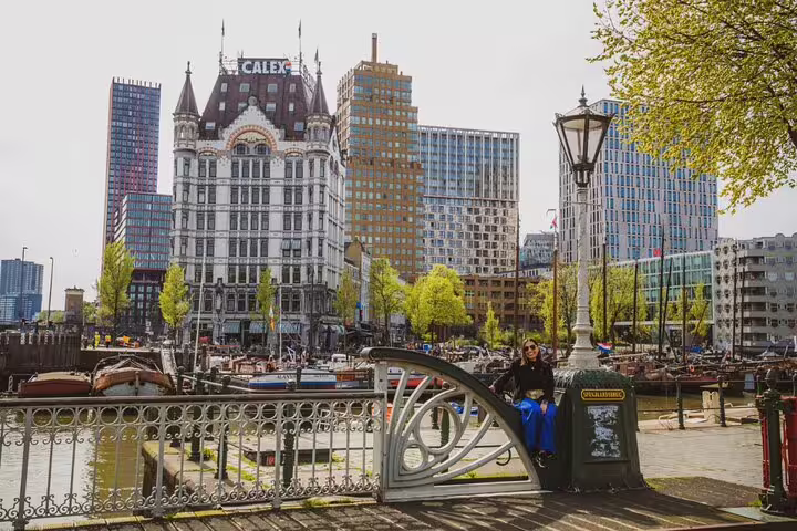 Witte Huis and Rotterdam skyline by Oude Haven, a stop on Rotterdam highlights and hidden gems walking tour