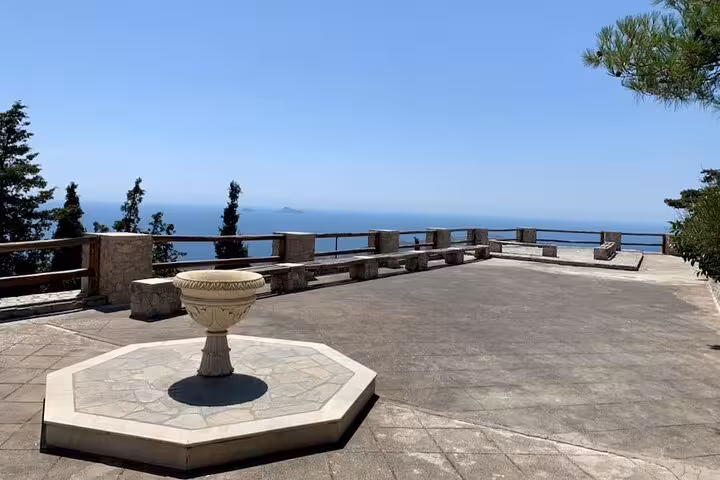 Seaside viewpoint terrace in Santorini with Aegean Sea views on a private tour from Athens sightseeing day trip