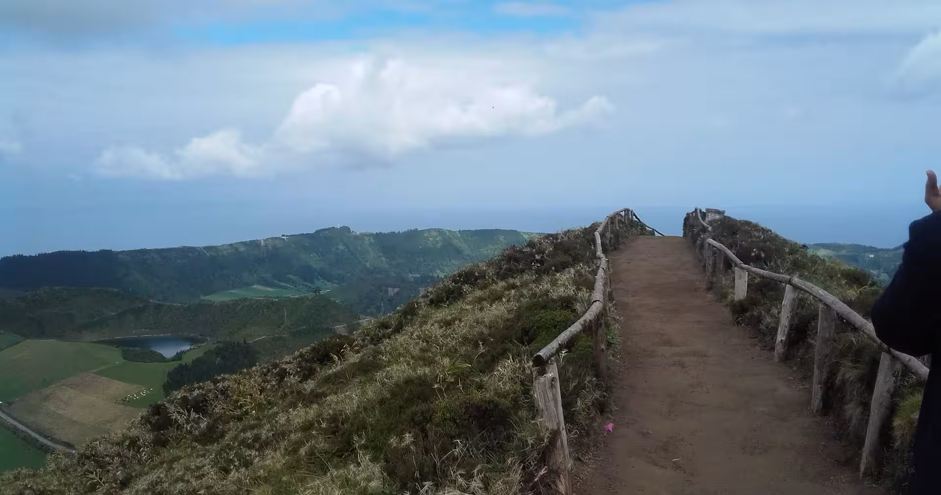 Scenic ridge trail viewpoint in São Miguel, Azores, with ocean panorama on a 4-day island adventure tour