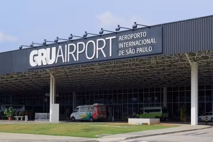 Entrance of São Paulo GRU Airport, a starting point for shared shuttle service to Paraty.