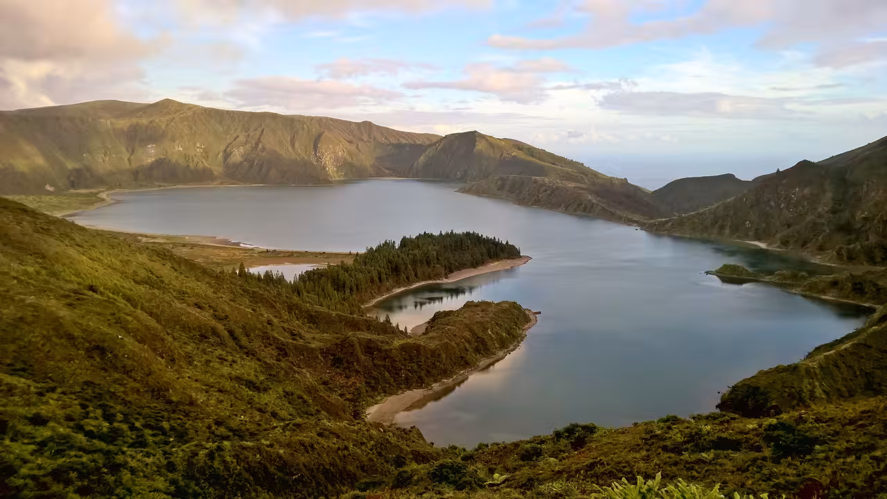Panoramic view of Sete Cidades crater lake and islet, São Miguel Azores, full-day minibus lake tour