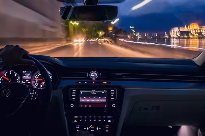 Private transfer driving at night for Sharm El Sheikh to Luxor by plane day trip pickup and drop-off