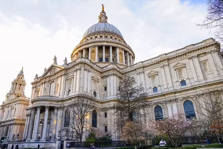 St Paul’s Cathedral exterior on a half-day London sightseeing tour with a local guide in central London