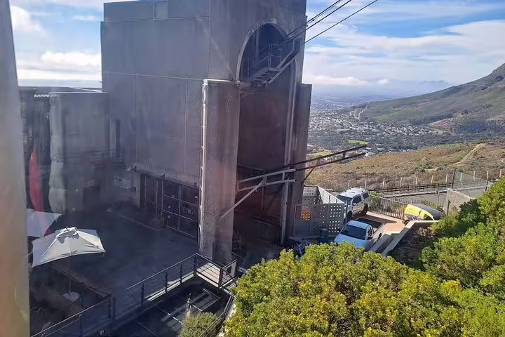View of Table Mountain cable car station with panoramic vistas of Cape Town and surrounding landscapes.