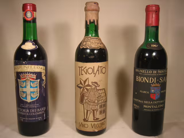 Selection of Tuscan red wines including Brunello di Montalcino, showcasing regional tastings on the 9-day self-drive Itineraries of Taste tour