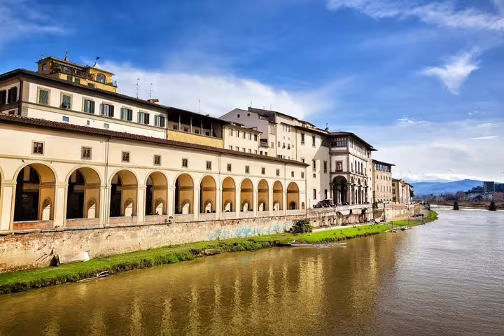 Riverside view of the Uffizi Gallery in Florence, ideal starting point for a small group guided tour of Renaissance art