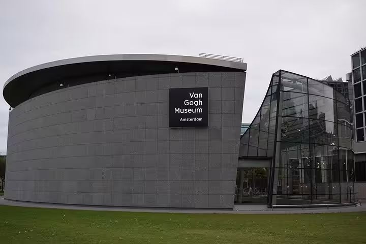 Modern architecture of Van Gogh Museum in Amsterdam, a highlight on private 2-hour sightseeing tours.