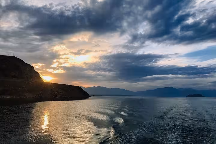 Sunset over Lake Van shoreline, Turkey, scenic view on an all-inclusive private 3-day guided Van tour
