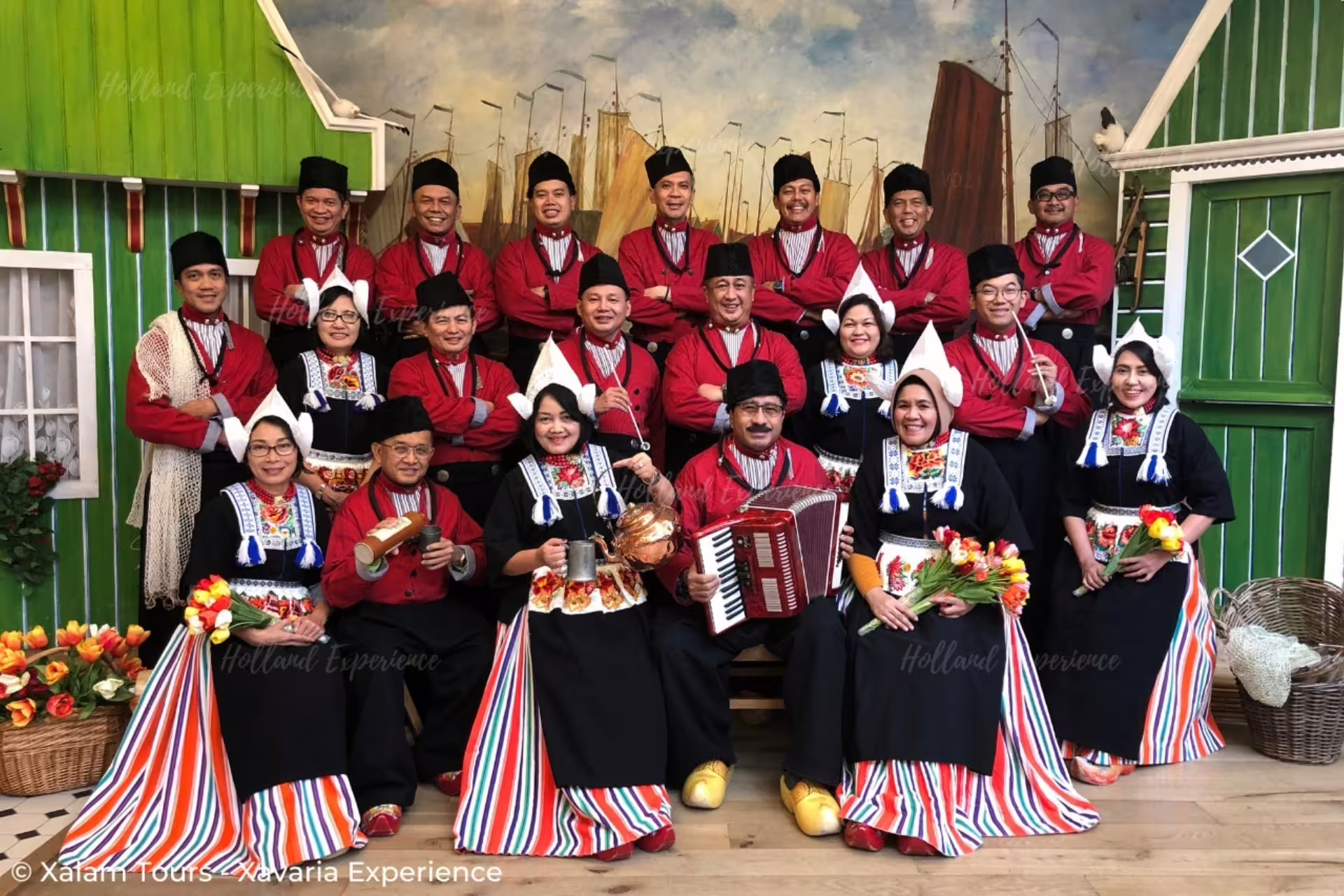 Volendam photo stop with traditional Dutch costumes and clogs, part of Zaanse Schans and Giethoorn tour