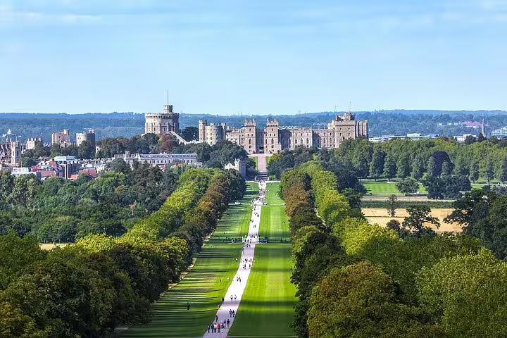 Long Walk leading to Windsor Castle, key stop on London to Windsor Castle Stonehenge and Bath private tour