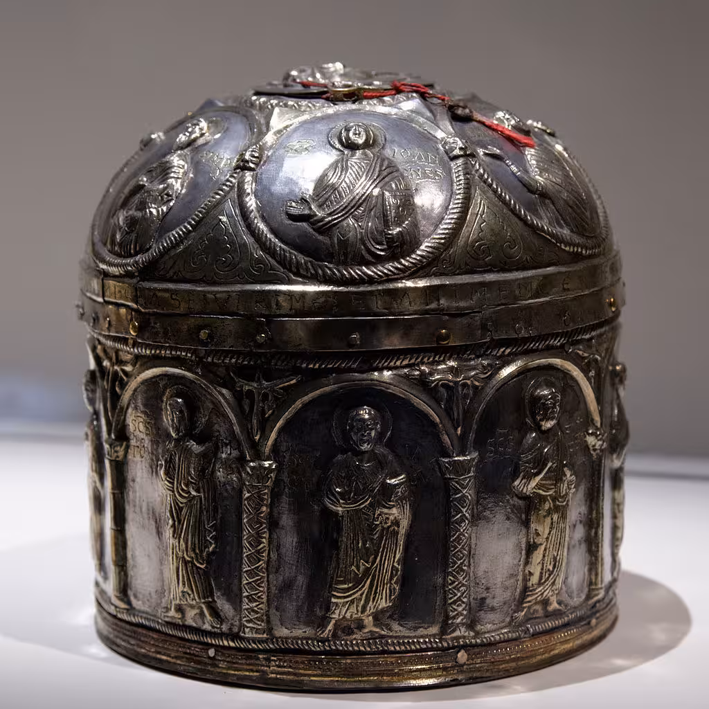 Close-up of ornate silver reliquary in Zadar, a sacred art highlight on the Golden Zadar walking tour