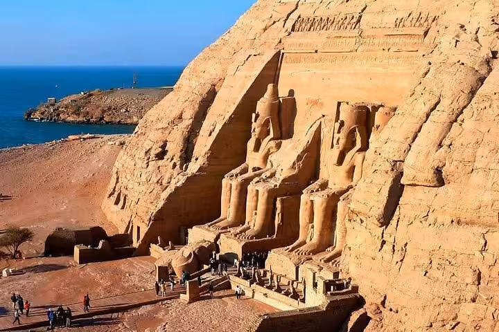 Abu Simbel temple statues on a private Luxor overnight tour from Hurghada, Egypt Nile sightseeing stop