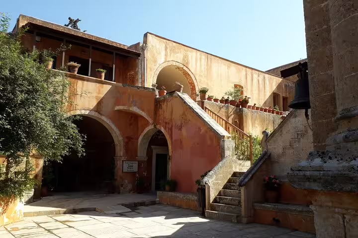 Explore the historic architecture and rustic charm of Akrotiri Peninsula on a half-day private hiking tour.