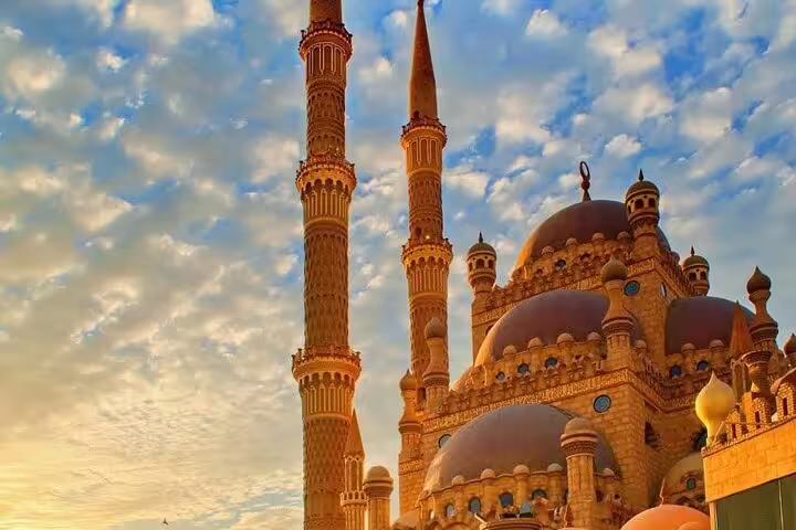 Al Mustafa Mosque minarets at sunset in Sharm El Sheikh, VIP city sightseeing tour with Egyptologist guide