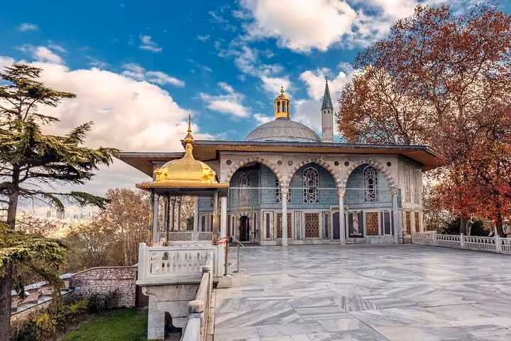 Baghdad Pavilion at Topkapi Palace, Istanbul, featured on an all-inclusive private guided 3-day tour itinerary