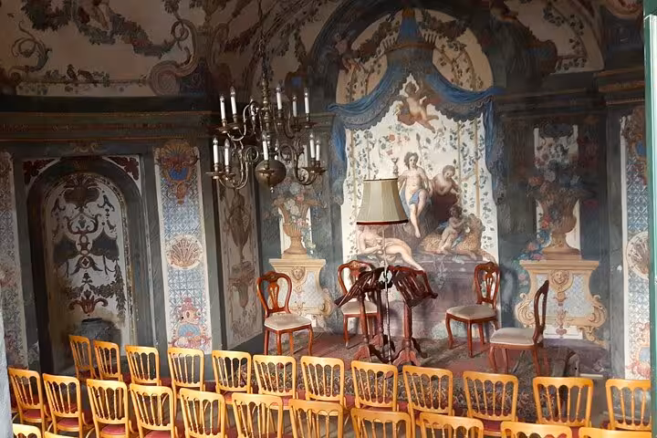 Baroque fresco hall with chandeliers in Vienna, an off-the-beaten-path highlight on the 3-hour history tour