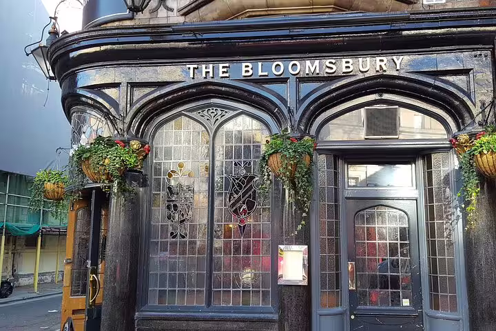 The Bloomsbury pub exterior in central London, a clue stop on a self-guided e-scavenger hunt walking tour