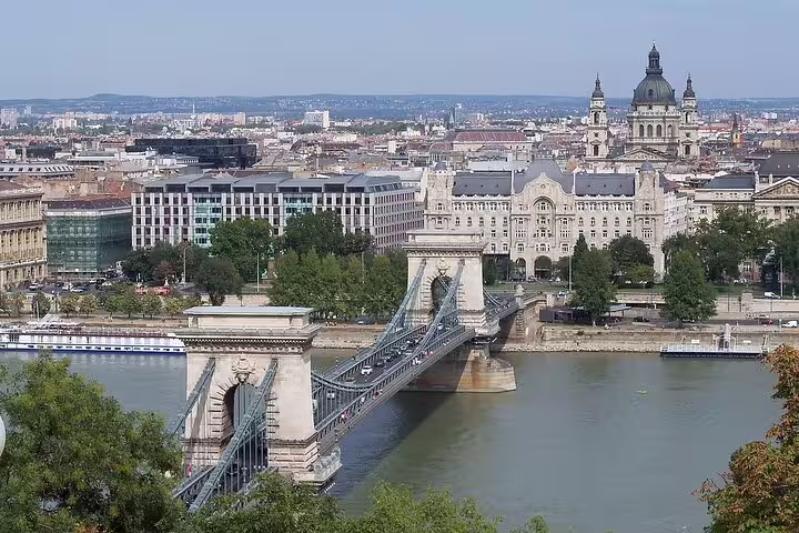 Budapest Chain Bridge and Danube panorama, starting point for Eger wine tasting day trip from Budapest