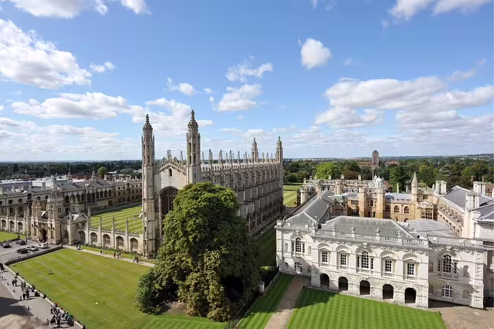Aerial view of King’s College Chapel and Cambridge colleges, featured on a self-guided scavenger hunt highlights tour