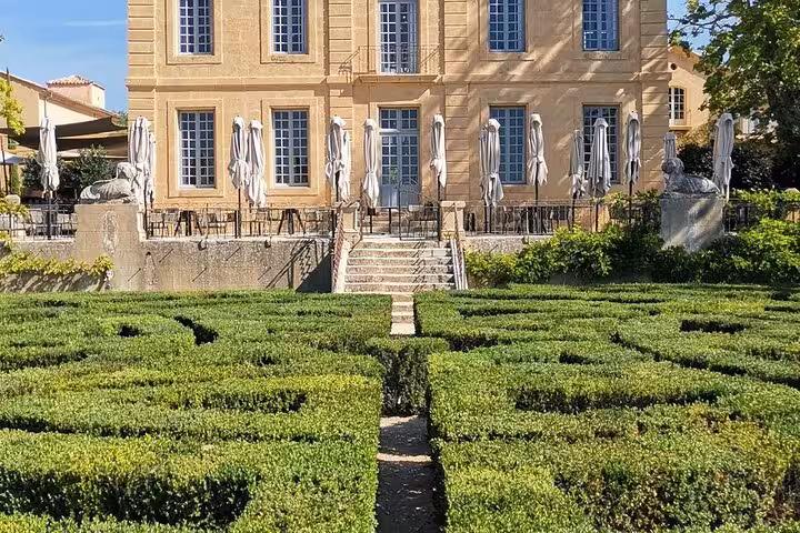Château La Gaude manor and formal garden in Aix-en-Provence on Wine Elegance Château La Coste tour