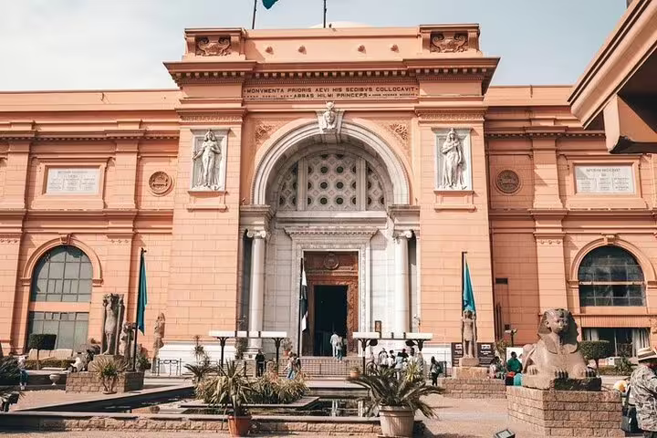 Egyptian Museum Cairo exterior with grand entrance, ideal stop on National Museum and Citadel day tour