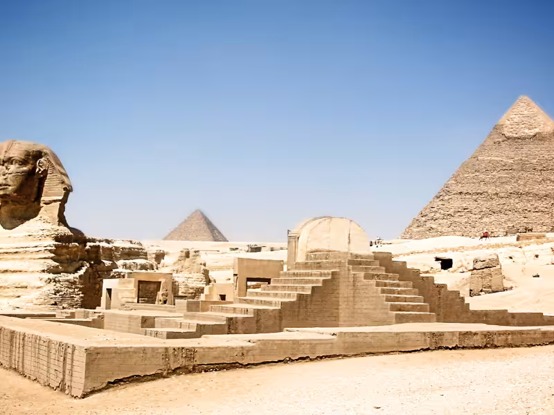 Great Sphinx and Giza Pyramids panorama in Cairo, must-see stop on the Experience Egypt & Jordan 5-star cruise