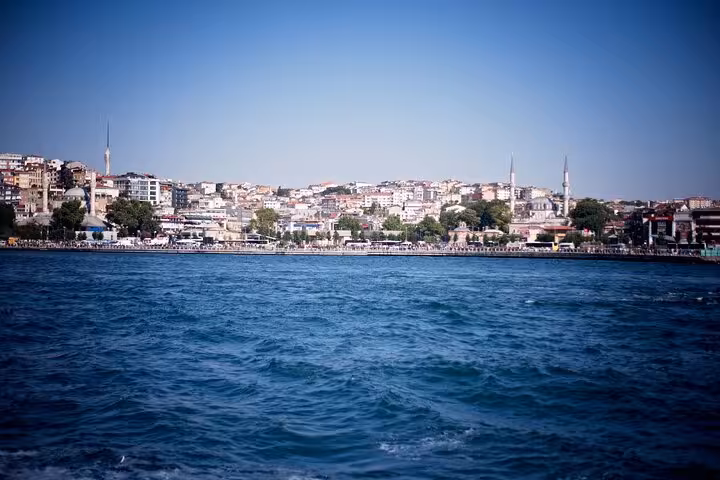 Bosphorus shoreline panorama with Istanbul skyline and minarets, included in a private all-inclusive 3-day tour